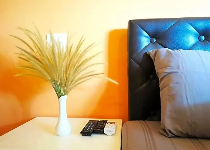 Hotel Phurafa 2*